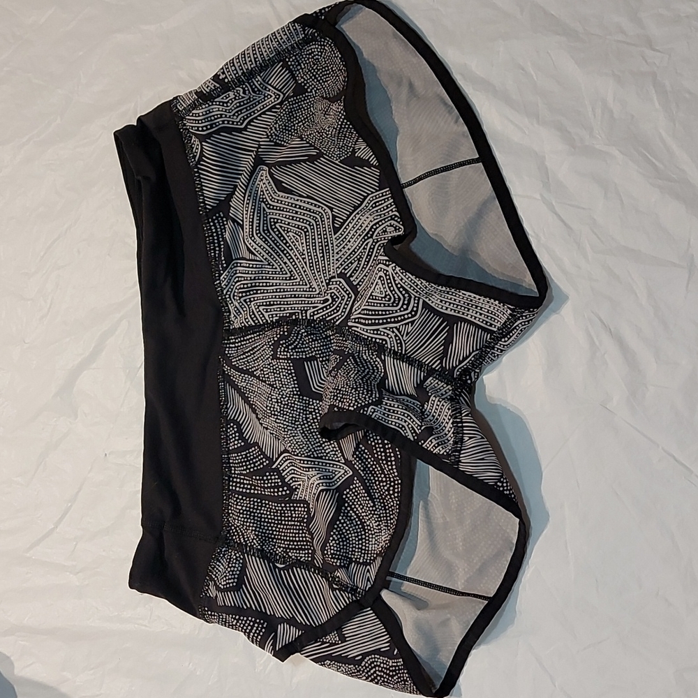 Lululemon Speed Short - Picture 4 of 6